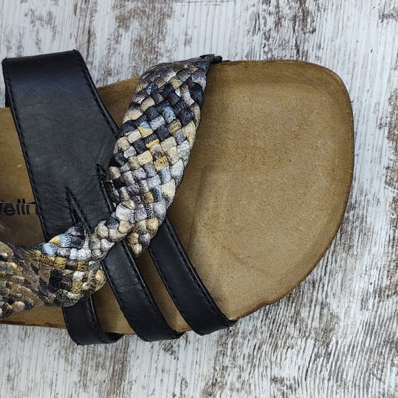 🟨Like New EuroWellness Leather & Metallic Slide Sandal - Picture 5 of 16